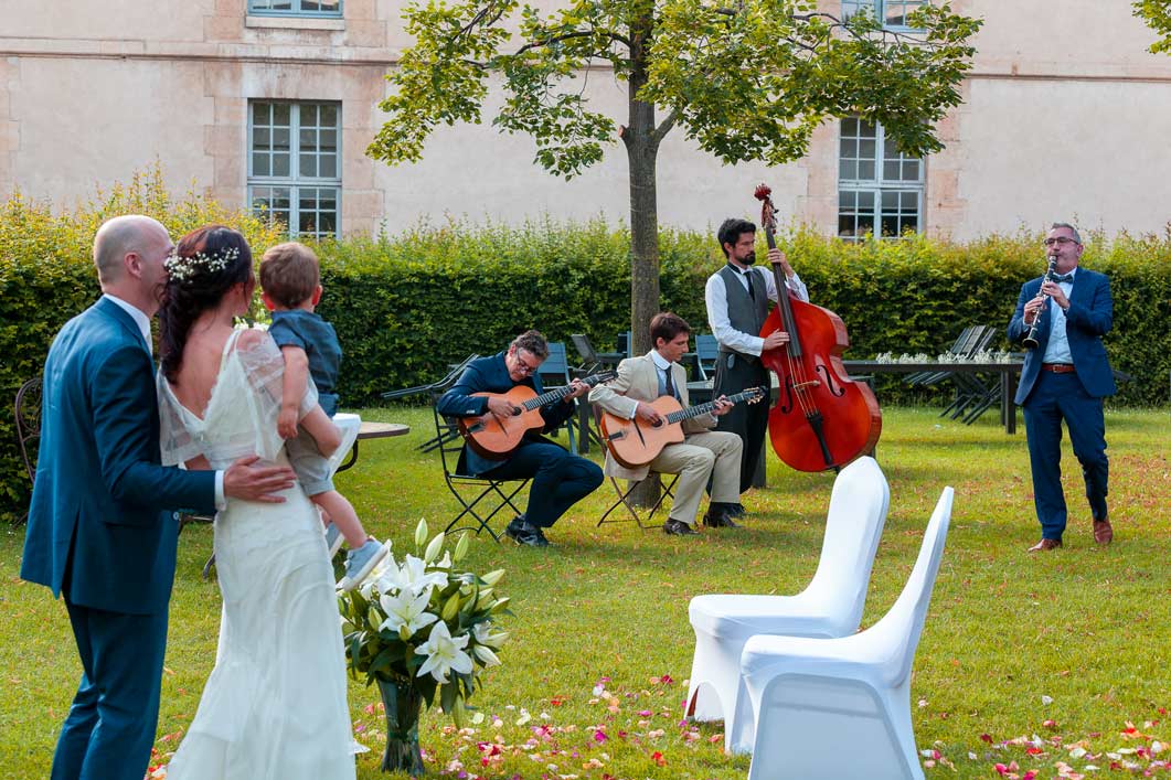 Quel est le prix d'un groupe de jazz manouche pour son mariage ?