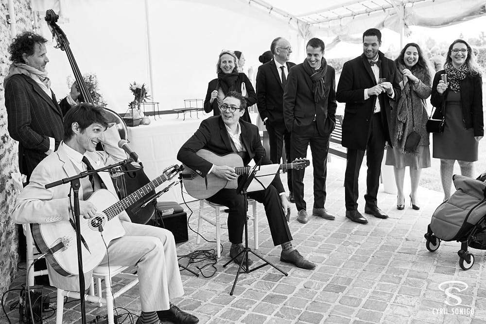 Les musiciens de Swing Cocktail en train d'animer une soirée privée